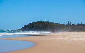 Ballina Beachside Retreat 3 Min Walk Onto Beach